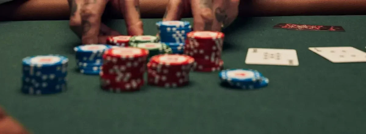 Skillful live dealer managing a posh table in elite decor — showing 9777bet's top stream level in BD.